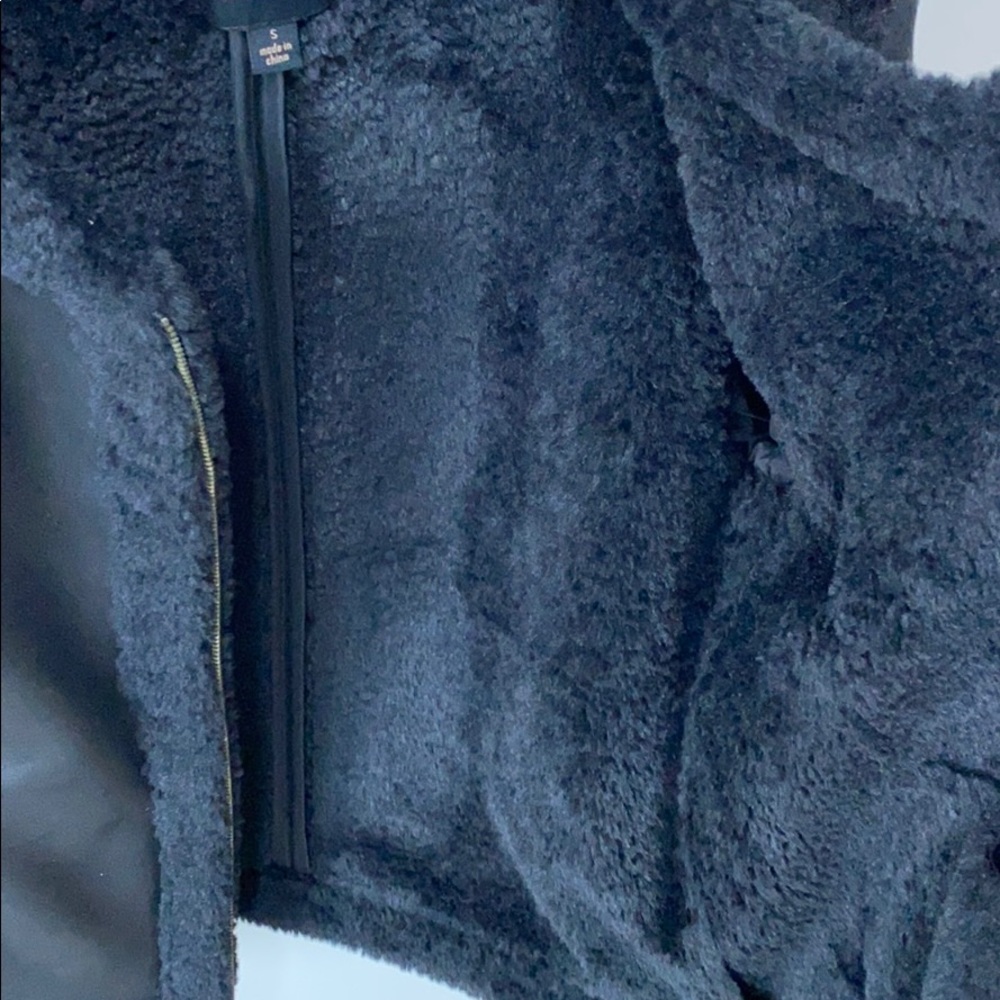 Black Jacket - image 4